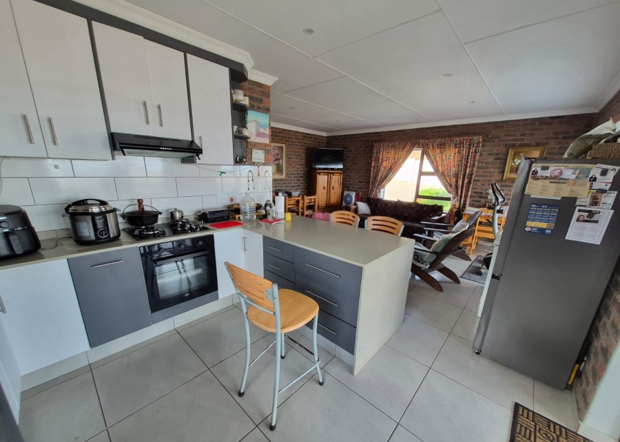 7 Bedroom Property for Sale in Dana Bay Western Cape
